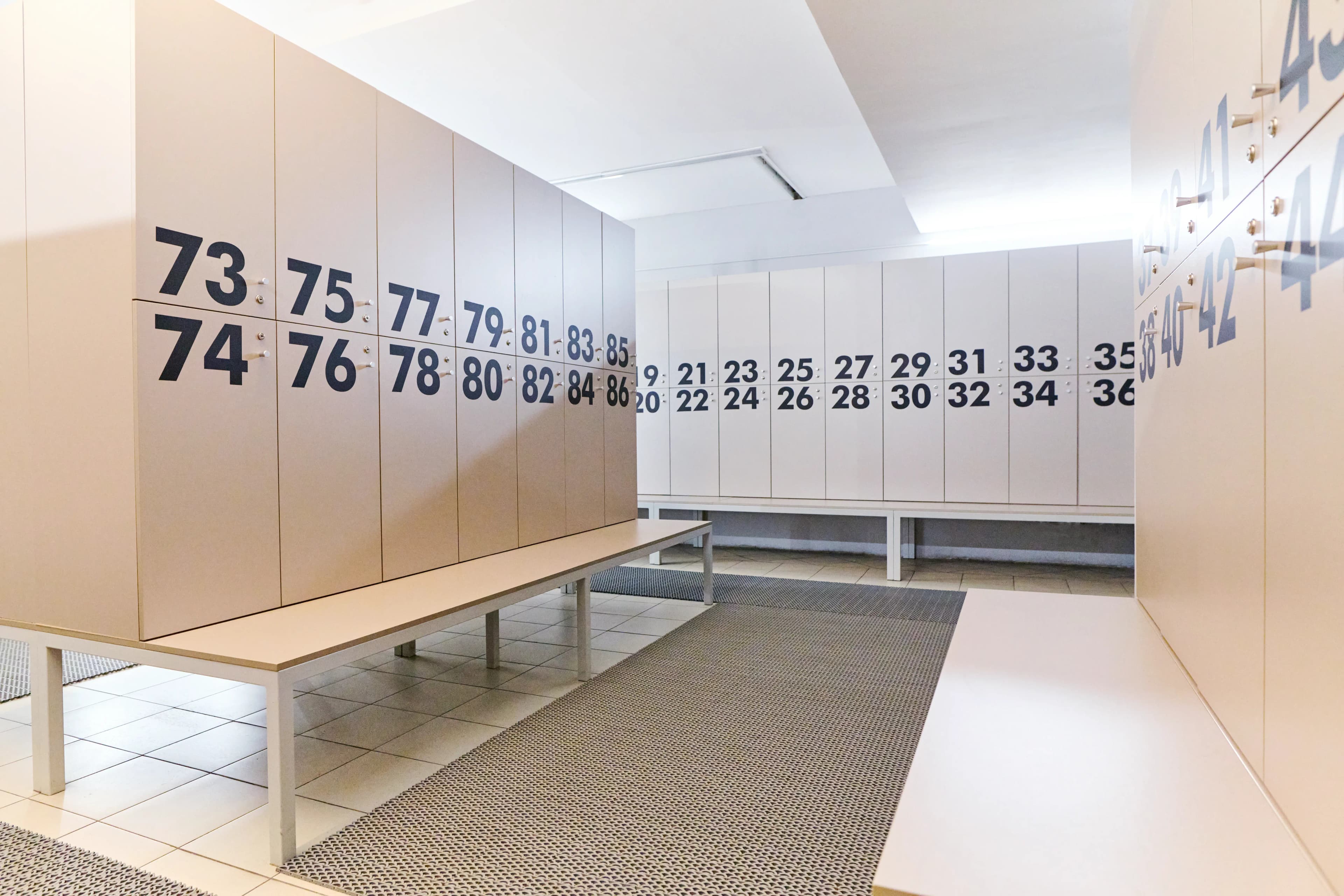 locker_room